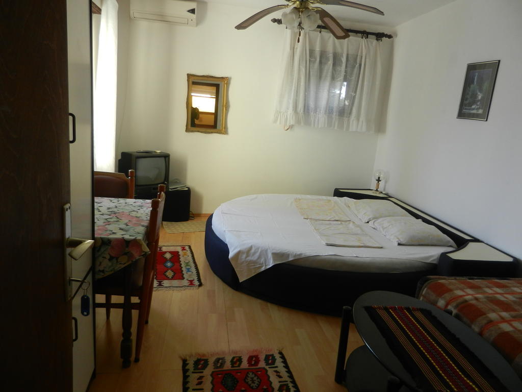 Apartments Sino More Τίβατ Δωμάτιο φωτογραφία